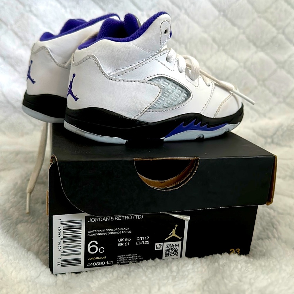 Retro Jordan 5 Toddlers 6C. Lightly used